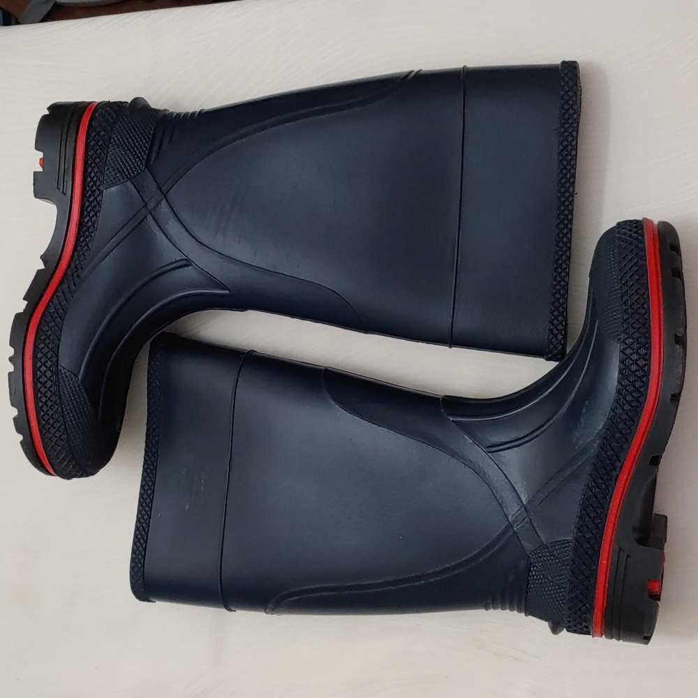 Honeywell Servus Men's Size 5 Water Proof Oil Resistant Boots